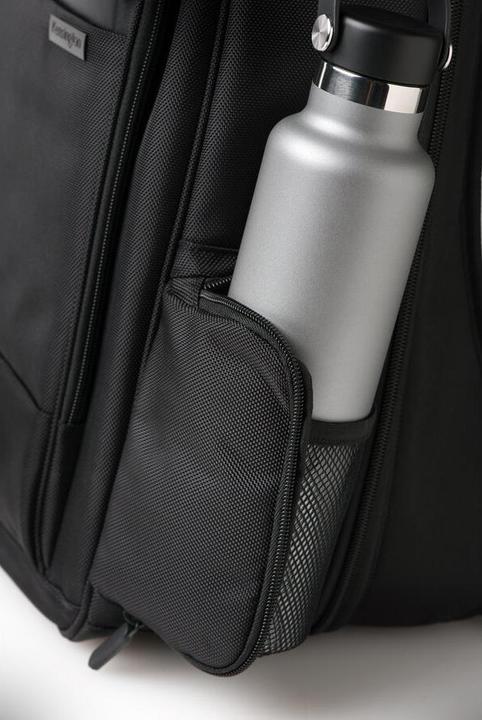 Actual product image Kensington Contour 2.0 Pro (17", Universal)