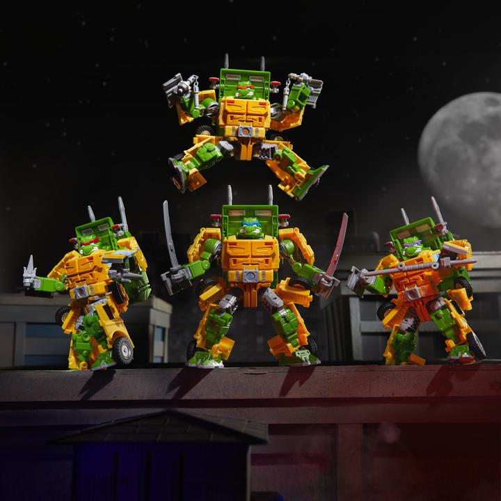 Actual product image Hasbro Transformers x Teenage Mutant Ninja Turtles Party Wallop