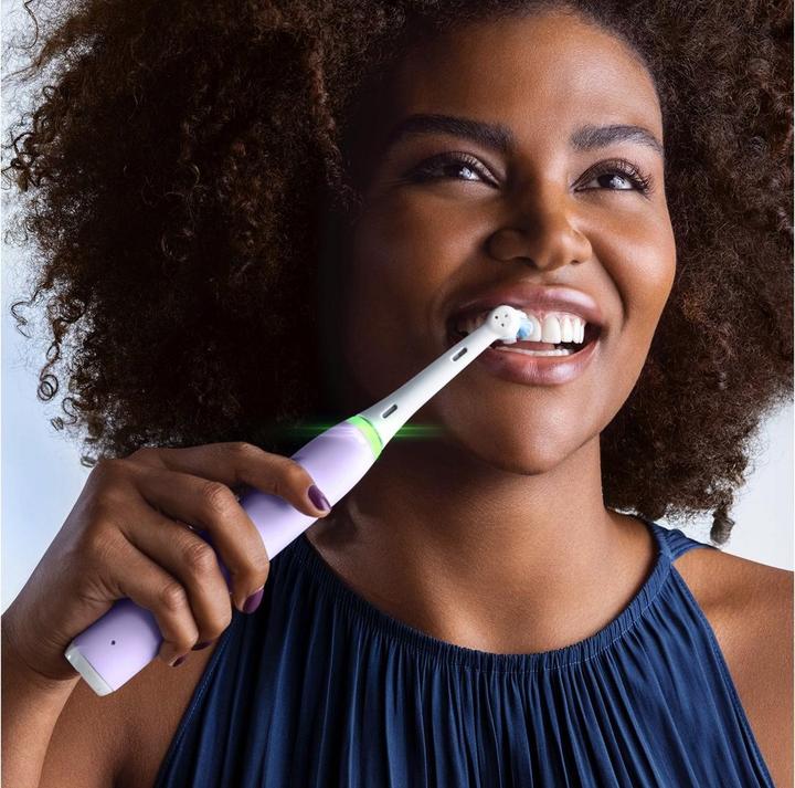 Actual product image Oral-B iO 4N - Lavender - Elektrische Tandenborstel - Ontworpen Door Braun (Oscillating toothbrush)