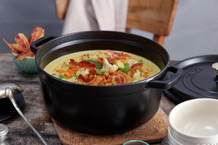 Produktbild Staub Cocotte (28 cm, Bräter + Schmortopf, Gusseisen)