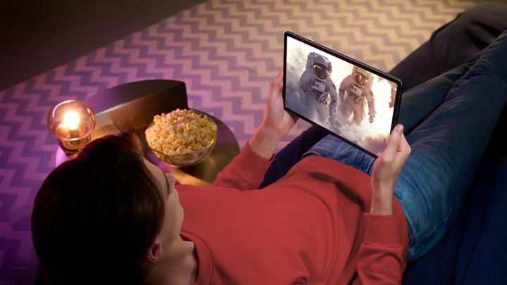 Produktbild Lenovo Idea Tab Pro (nur WLAN, 12.70", 128 GB, Luna Grey)