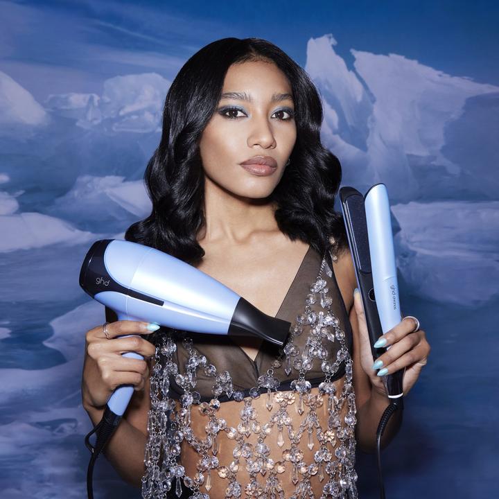 Produktbild ghd Deluxe Set - Icy Blue Collection
