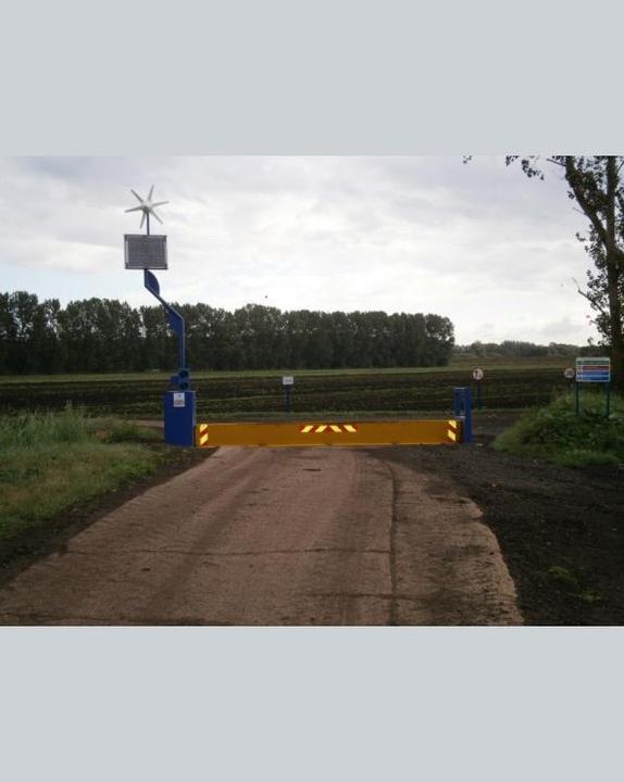 Produktbild Rutland FM910-4 24V (Solarkabel)