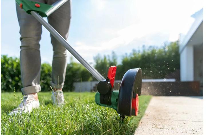 Actual product image Bosch Home & Garden UniversalGrassCut 18V-26 (Trim line)