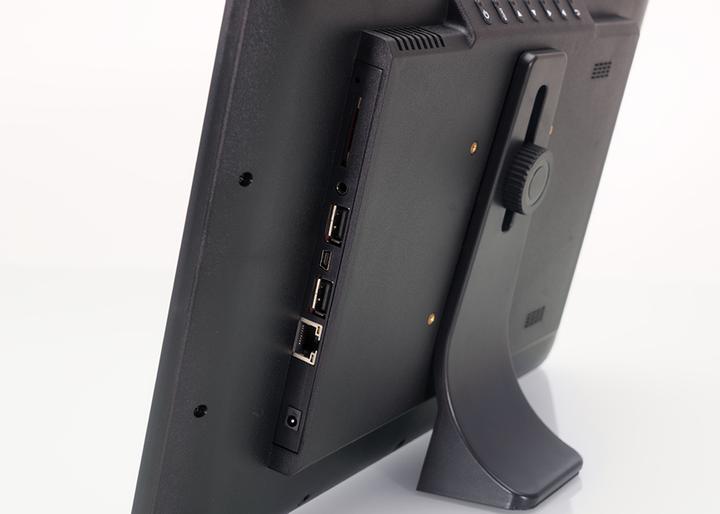 Actual product image Xoro MegaPAD 1404 V4 (WLAN only, 14", 16 GB, Black)