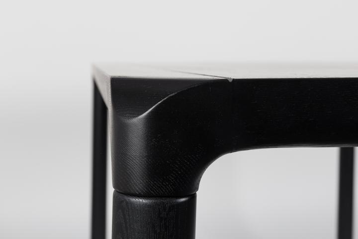 Actual product image Zuiver Storm (180 x 90 x 75 cm)