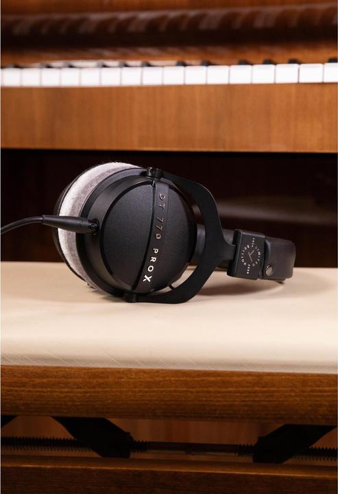 Productafbeelding Beyerdynamic DT 770 Pro X Limited Editie (Geen ruisonderdrukking, Bedraad)