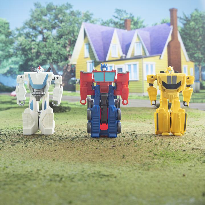 Actual product image Transformers Earthspark Wheeljack