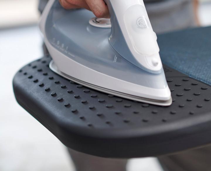 Actual product image Joseph Joseph Glide Plus (108 x 38 cm)