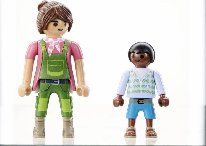 Actual product image Playmobil 71803 Farmer's wife with child and calf (71803)