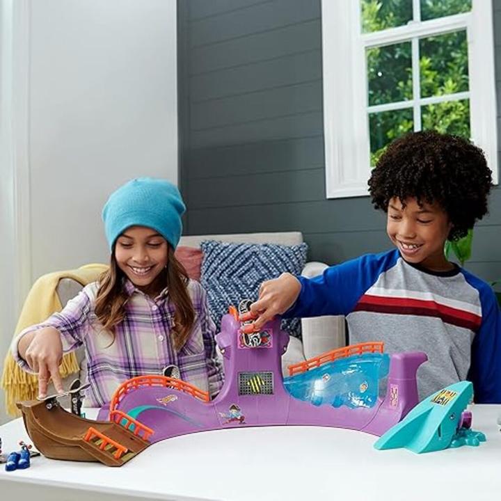 Actual product image Hot Wheels Skate™ Octopark Skate Set