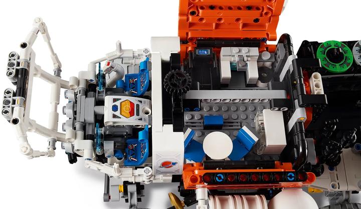 Actual product image LEGO Mars Exploration Rover (42180, LEGO Technic)