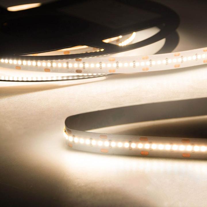 Image du produit Isoled Bandes et profilés LED (Blanc chaud, 2000 cm, Intérieur)