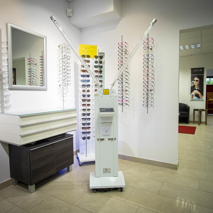 Immagine prodotto Good Connections Stazione di disinfezione UV-C da 120W con 4 tubi per un'area di 60 m²