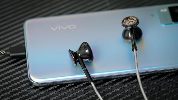 Produktbild FiiO FF3 (keine Geräuschunterdrückung, 0 h, Kabelgebunden)