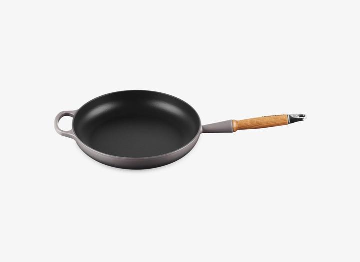 Produktbild Le Creuset Bratpfanne Signature mit Holzgriff,28 cm (28 cm, Bratpfanne, Gusseisen)