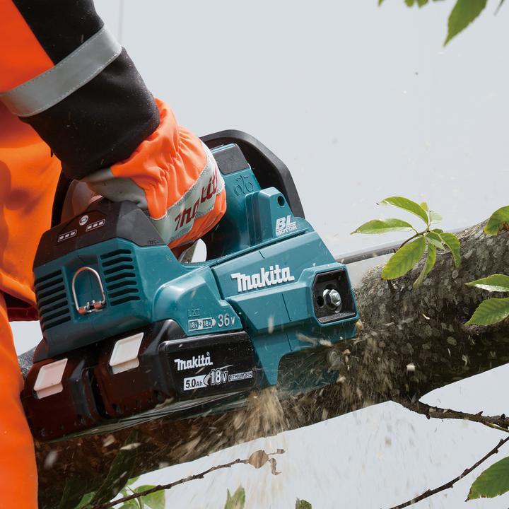 Actual product image Makita DUC256Z (Battery chain saw)