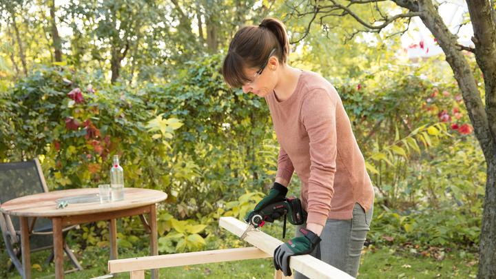 Produktbild Bosch Home & Garden AdvancedCut 18