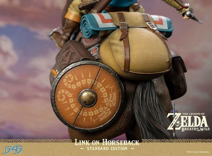 Immagine prodotto First 4 Figures ST Legend of Zelda Link of Horse Legend 56cm RESINA