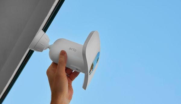 Produktbild Arlo Pro 3 Floodlight Kamera, schwarz (2560 x 1440 Pixels)