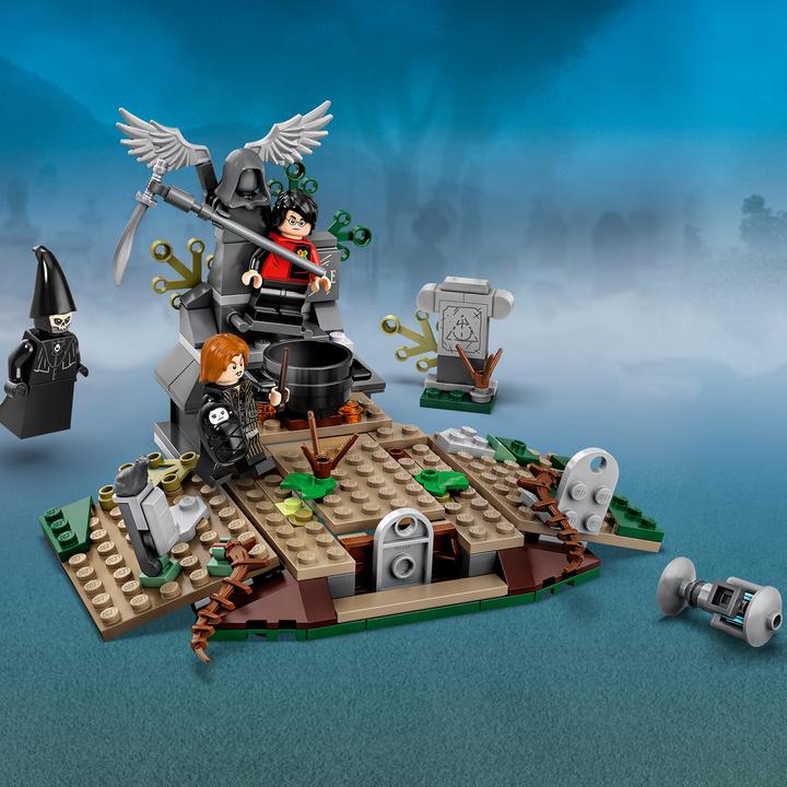 Produktbild LEGO Harry Potter: Duell auf dem Friedhof (75965, LEGO Harry Potter)