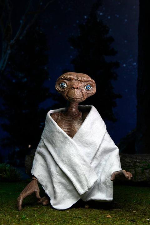 Actual product image Neca E.T. - The Extra-Terrestrial: Ultimate E.T.