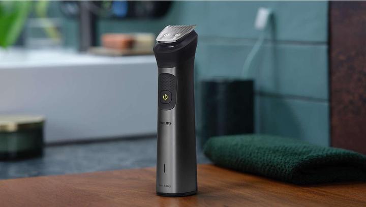 Actual product image Philips All-in-One Trimmer Series 7000