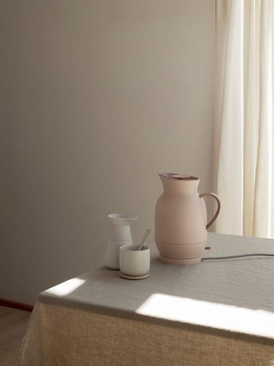 Actual product image Stelton Amphora Kettle L soft peach (1.20 l, EU plug)