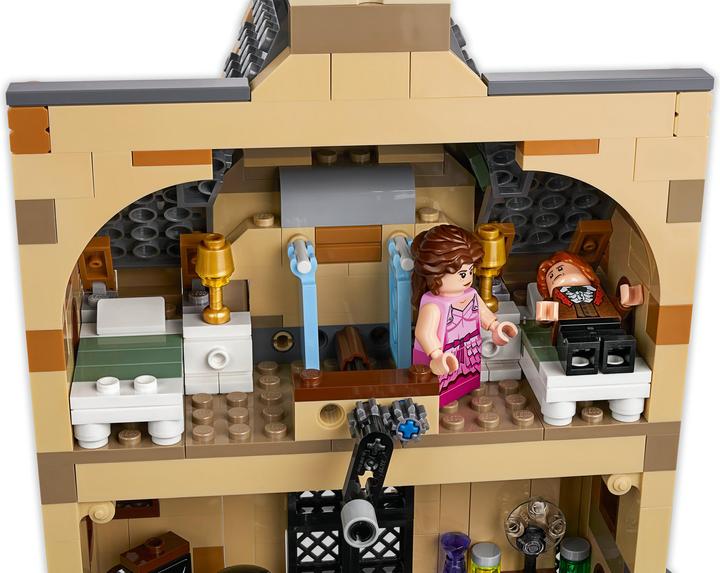 Actual product image LEGO Hogwarts clock tower (75948, LEGO Harry Potter)