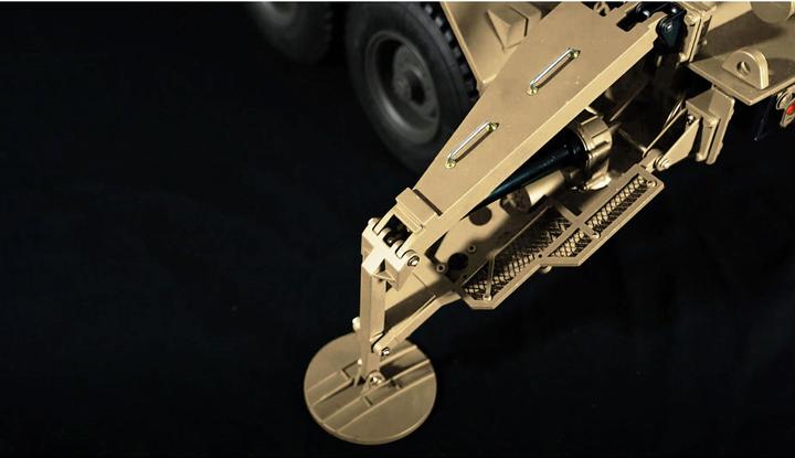 Immagine prodotto Amewi Semirimorchio US M747 lanciamissili, Sabbia 1:12, Kit