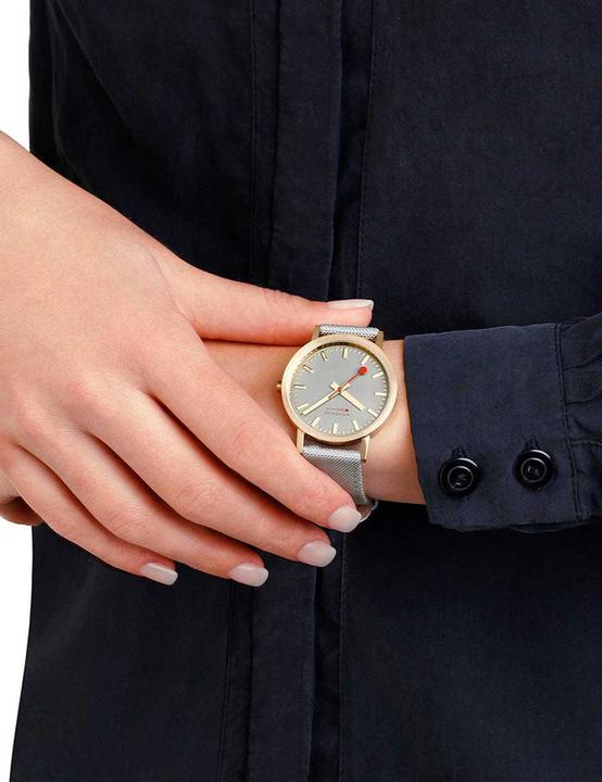 Image du produit Mondaine Classic - Inspiré par la nature - IP Gold (Montre analogique, 36 mm)