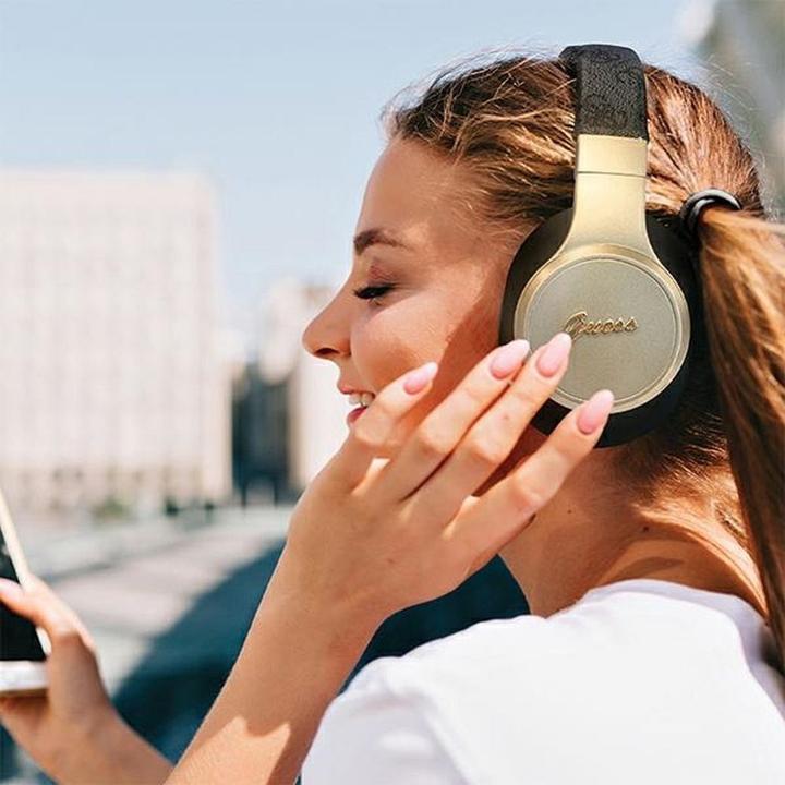 Produktbild Guess Wireless Leather Headphone with Metal Logo (ANC, 32 h, Kabellos)