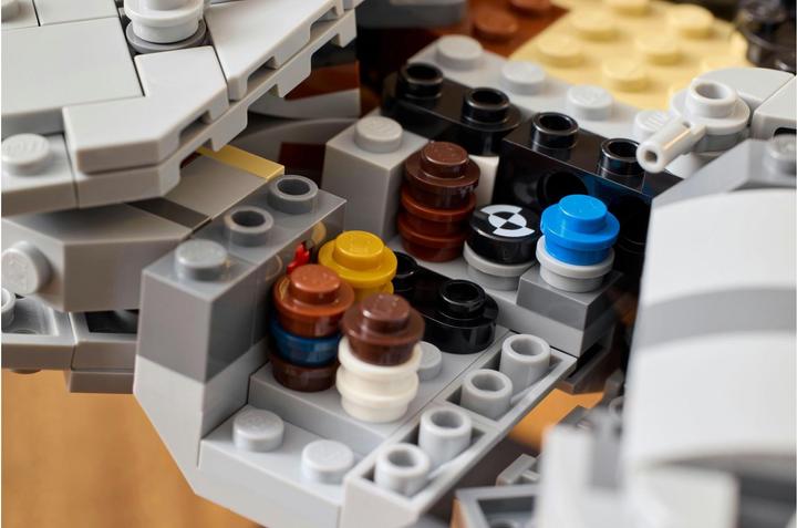 Produktbild LEGO Millennium Falcon (75375, LEGO Star Wars)