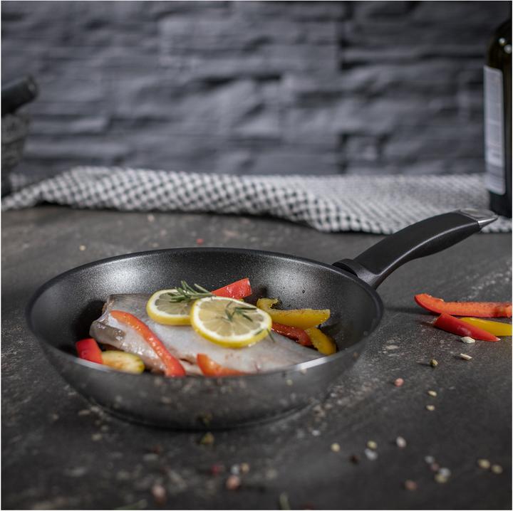 Image du produit Kuhn Rikon Étoile d'argent (24 cm, Poêle à frire, Fonte d'aluminium)