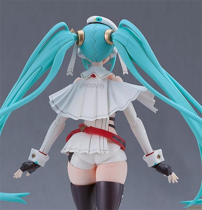 Produktbild Good Smile Company Hatsune Miku GT Project Plamatea Plastic Model Kit Racing Miku: 2023 Ver. 15 cm