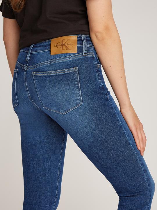 Actual product image Calvin Klein Jeans Mid Rise Skinny (W29/L32)