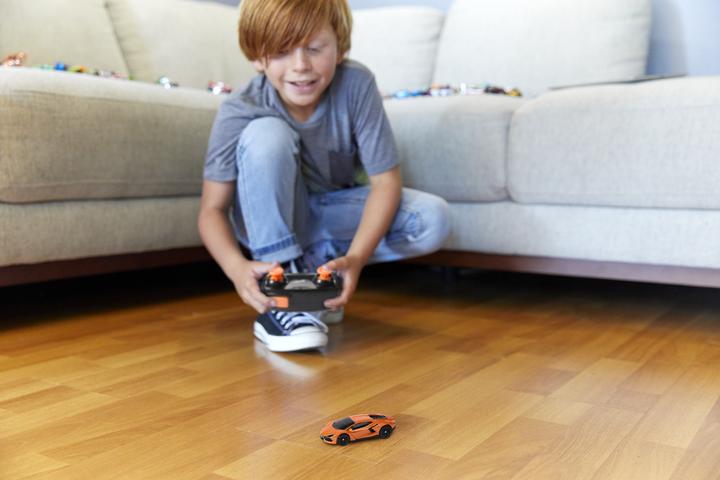Image du produit Hot Wheels Voiture télécommandée Lamborghini Revuelto 1/64