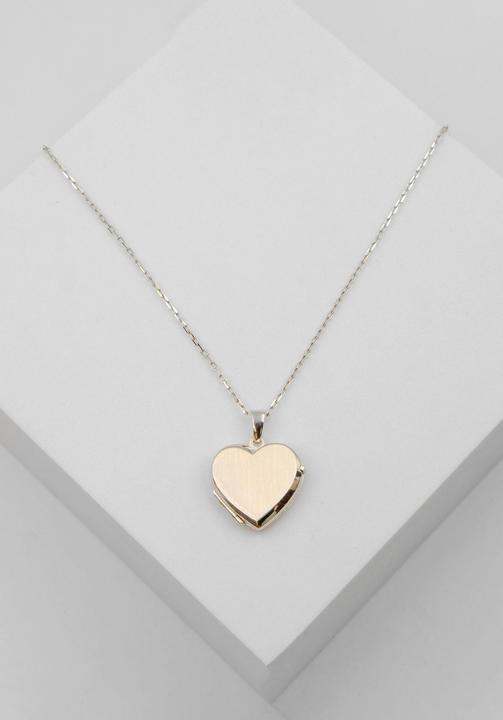 Actual product image Muau Heart (750/18K white gold)