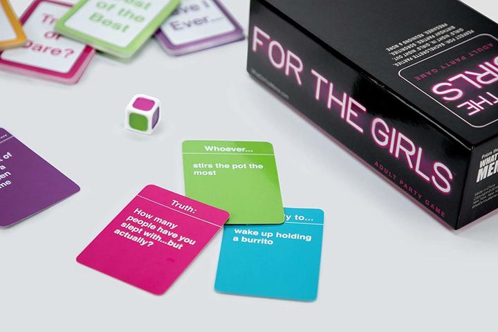 Produktbild What Do You Meme? For the Girls US.030142 (Englisch)