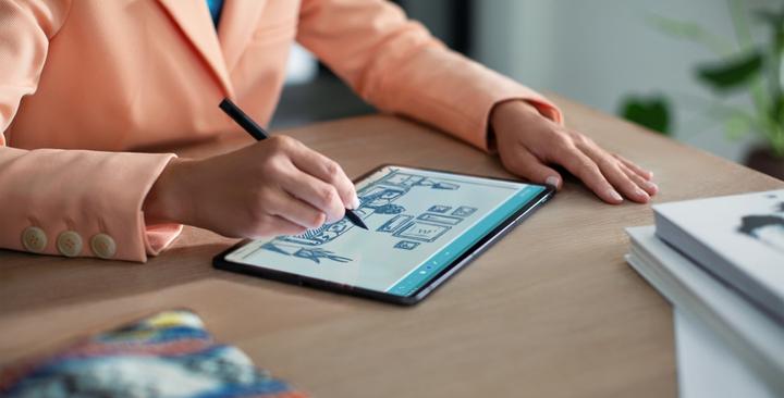 Produktbild Lenovo Tab P11 Pro mit CH Tastatur und Pen 2 (nur WLAN, 11.50", 128 GB, Slate Grey)