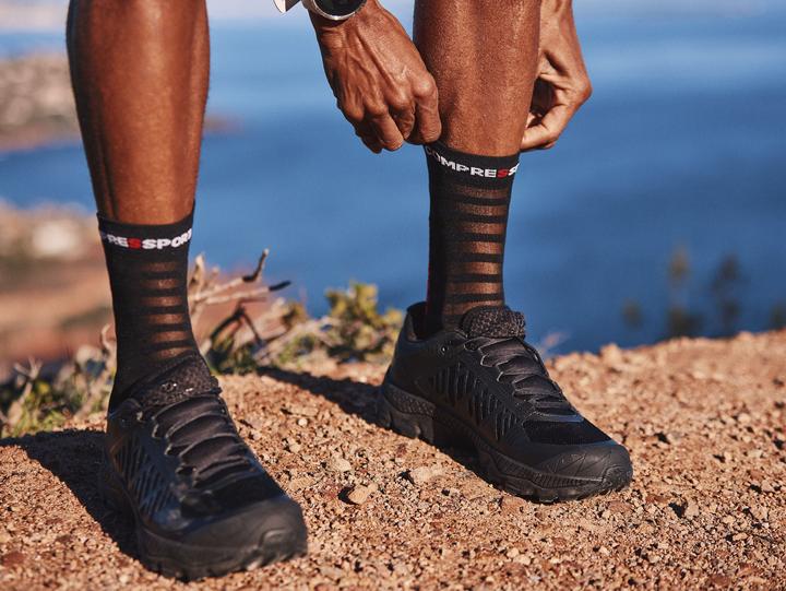 Actual product image Compressport Pro Racing Socks v4.0 Ultralight Run High (42 - 44)
