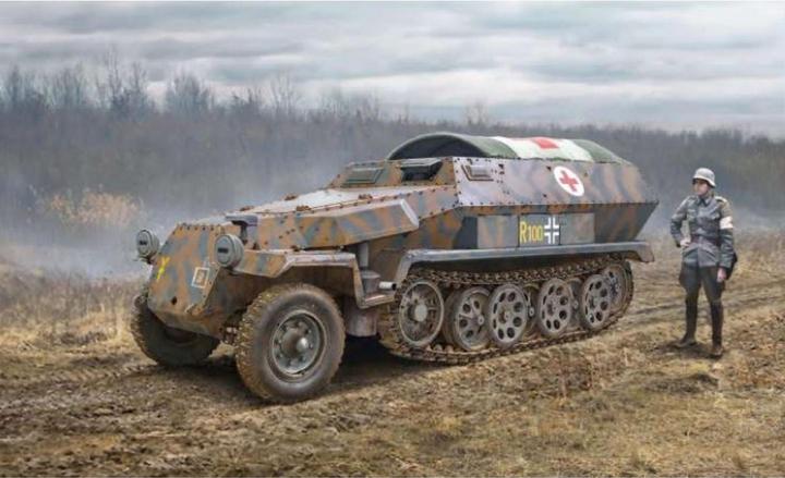 Produktbild 1:72 Sd.Kfz. 251/8 Ambulance
