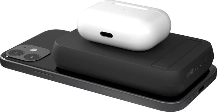 Actual product image Zens Magnetic Dual wireless powerbank with kickstand (4000 mAh, 0 W, 14.80 Wh)
