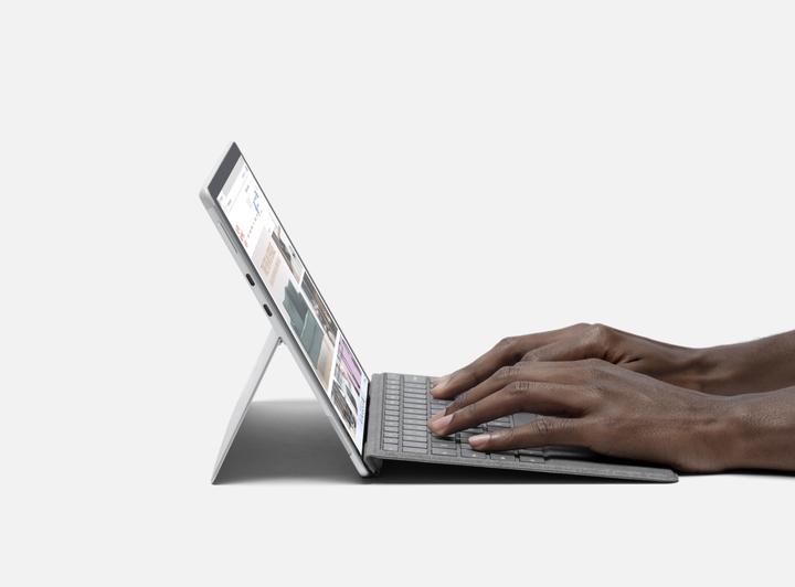 Produktbild Microsoft Surface Pro X (13", Microsoft SQ1, 8 GB, 128 GB)