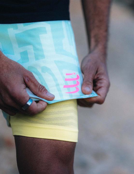 Produktbild Compressport Trail Racing 2-In-1 (S)