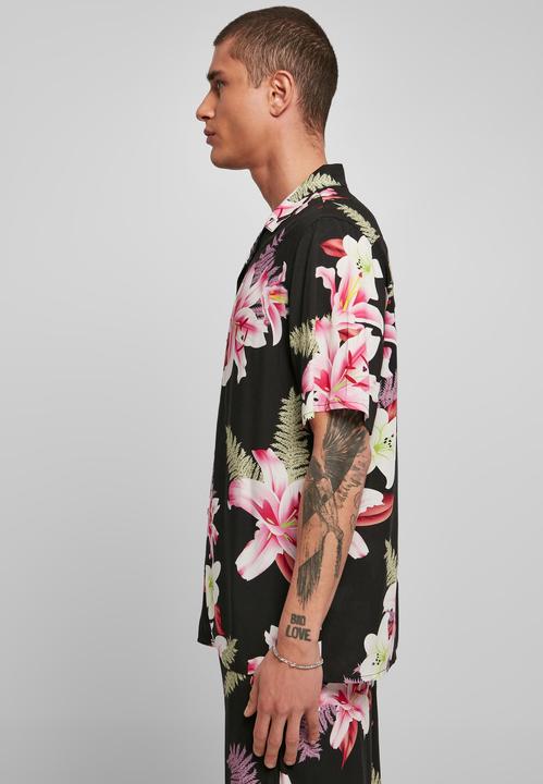 Produktbild Urban Classics Viscose AOP Resort Shirt (XS)