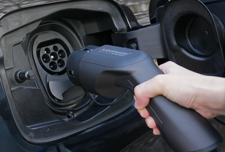 Image du produit Kabelmeister Câble de recharge pour voiture électrique mode 3, type 2 mâle à femelle, 32 A, 7,5 m, bleu (Type 2, 22 kW, 32 A, 7.50 m)