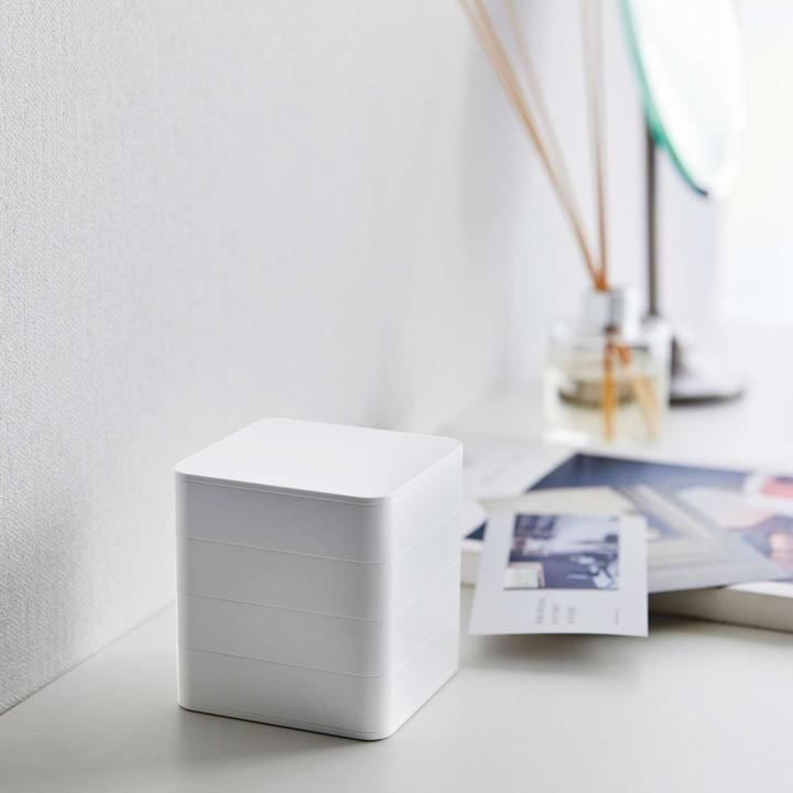 Produktbild Yamazaki 4-stöckige quadratische Schmuckdose TOWER