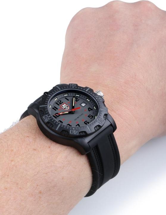 Actual product image Luminox Ops 8880 (Swiss made, Diving watch, Analogue wristwatch, 45 mm)