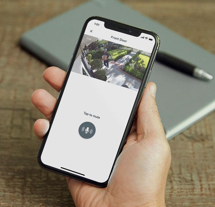Productafbeelding Arlo Essential XL Spotlight Camera VMC2032 (1920 x 1080 Pixels)